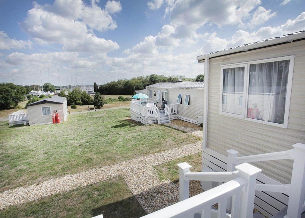 Mercury Yacht Harbour And Holiday Park Lower Swanwick Екстериор снимка